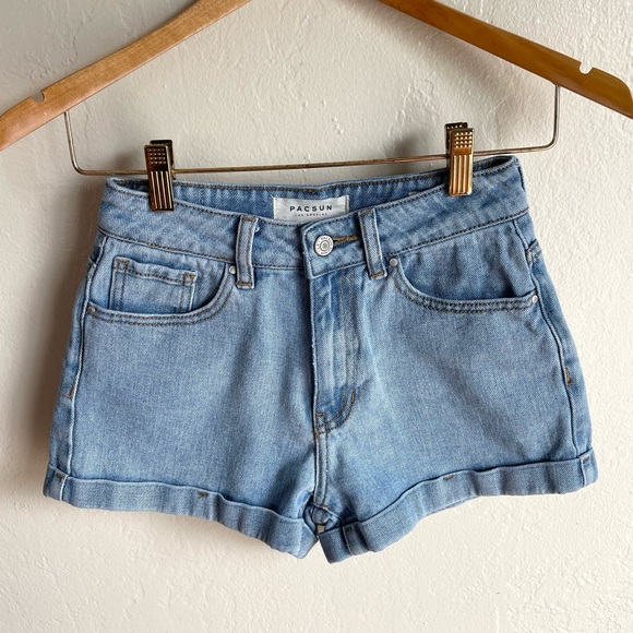 PacSun Pants - PacSun High Rise Mom Shorts Size 24